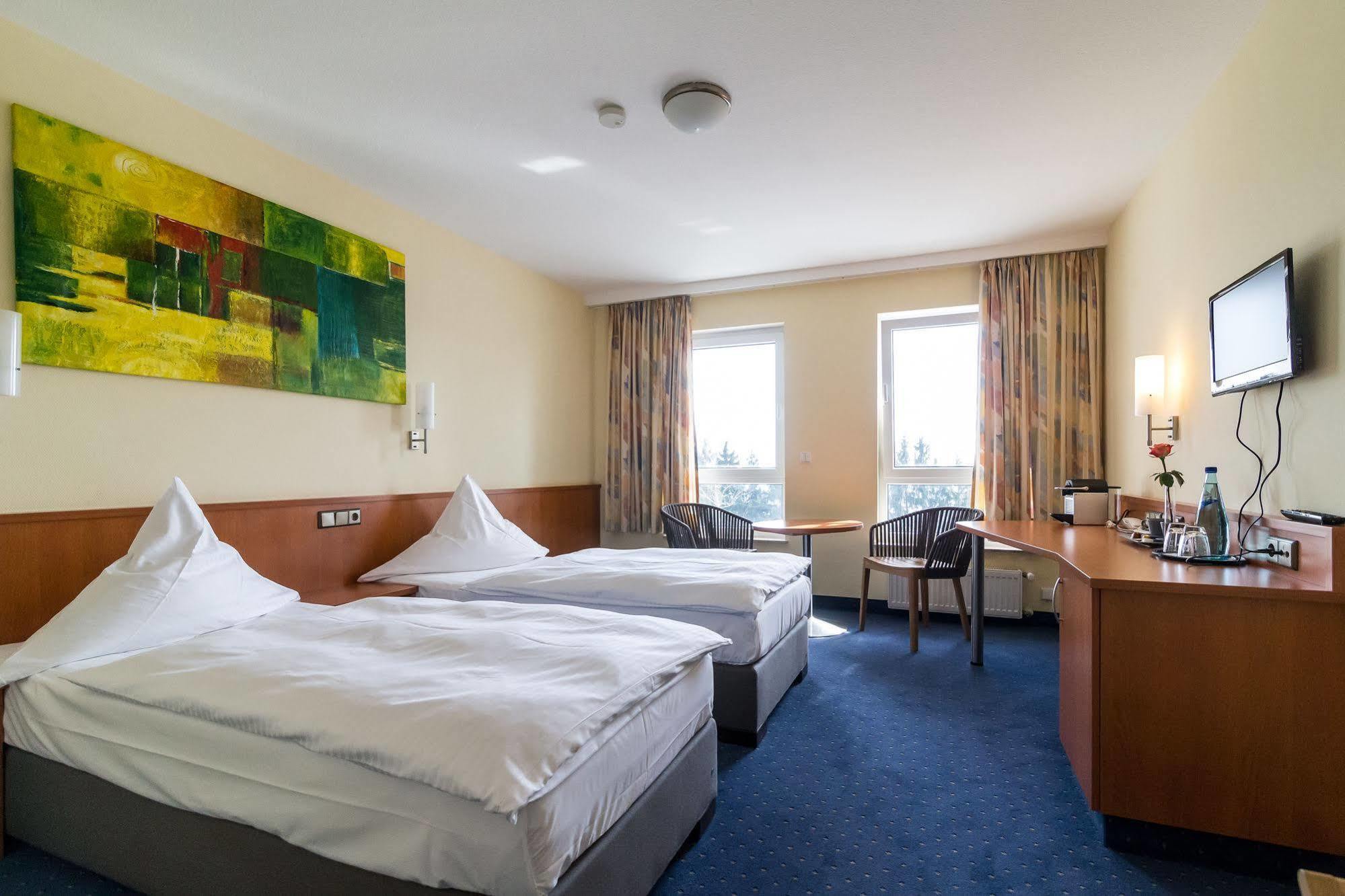 Hotel Schoene Aussicht Франкфурт-на-Майне Экстерьер фото