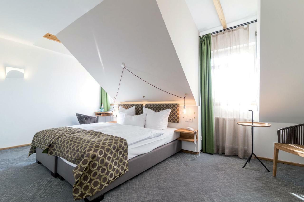 Hotel Schoene Aussicht Франкфурт-на-Майне Экстерьер фото